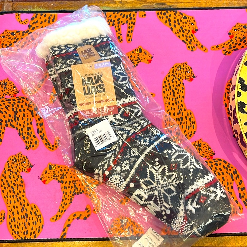 Muk Luks Women’s Cabin Socks size L/XL fits 8-10 women’s shoe size